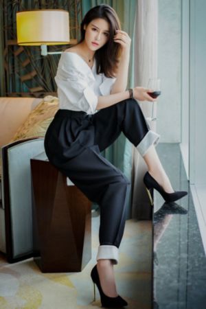 老师你怎么会在这第1季出现_剧情片电视剧在线观看