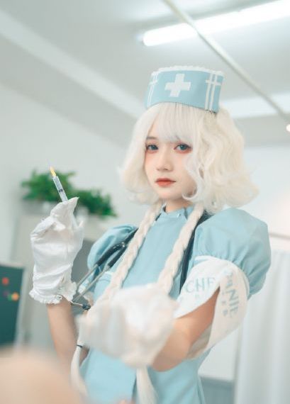 天降女孩子从2楼掉了下来未增减_大片在线观看